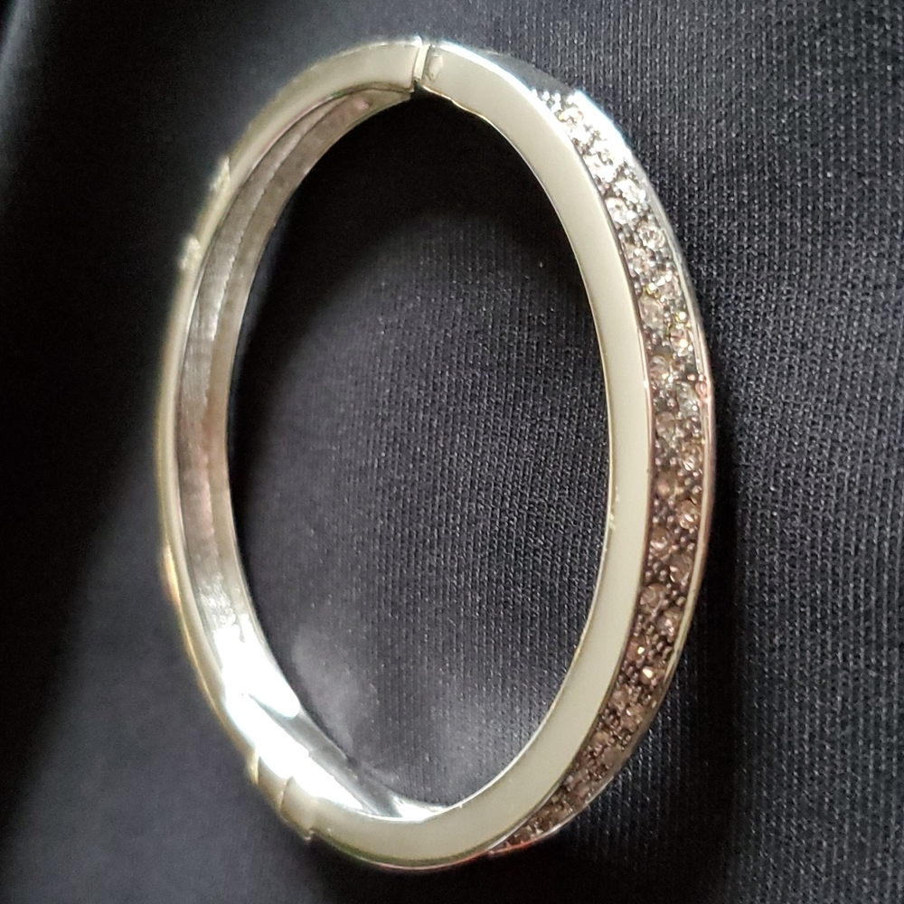 Women's crystal Bangle Bracelet - Picture 3 of 5